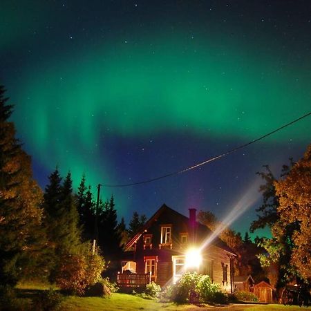 Вилла 100 Years Old Norwegian Log House In Тромсё Экстерьер фото