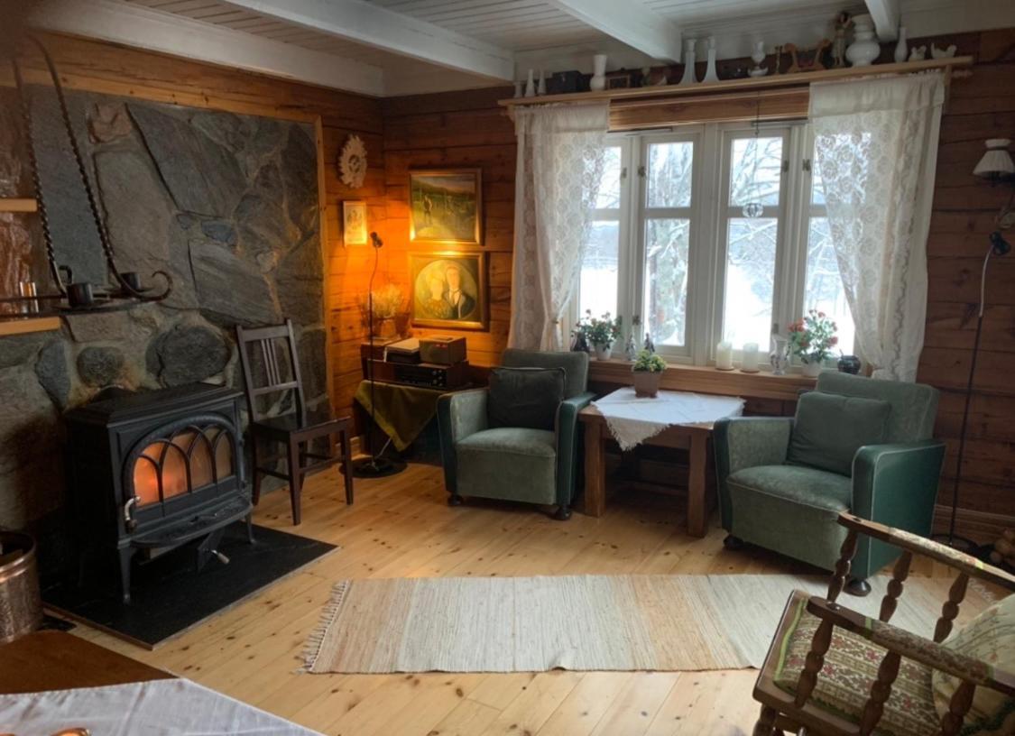 Вилла 100 Years Old Norwegian Log House In Тромсё Экстерьер фото